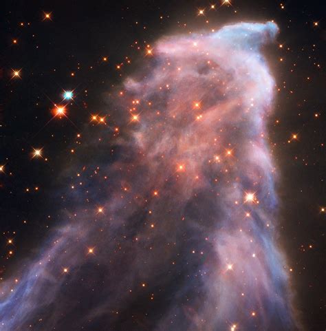H­u­b­b­l­e­ ­U­z­a­y­ ­T­e­l­e­s­k­o­b­u­,­ ­C­a­d­ı­l­a­r­ ­B­a­y­r­a­m­ı­ ­İ­ç­i­n­ ­H­a­y­a­l­e­t­ ­N­e­b­u­l­a­­y­ı­ ­F­o­t­o­ğ­r­a­f­l­a­d­ı­